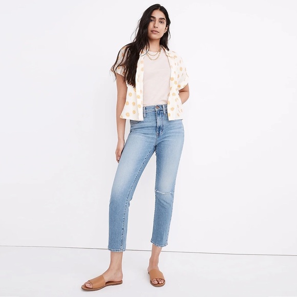Madewell - The High-Rise Slim Boyjean in Summit Wash: Summerweight Edition - Picture 1 of 13